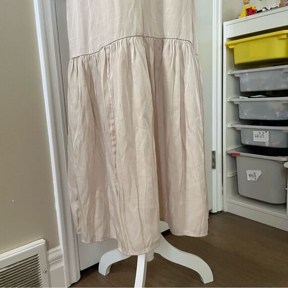 H&M Champagne V-Neck Drop Waist Slip Maxi Women's Dress (Size XS) - Picture 9 of 10